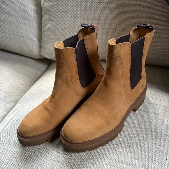 Timberland Brown Ankle Booties - Picture 1 of 7